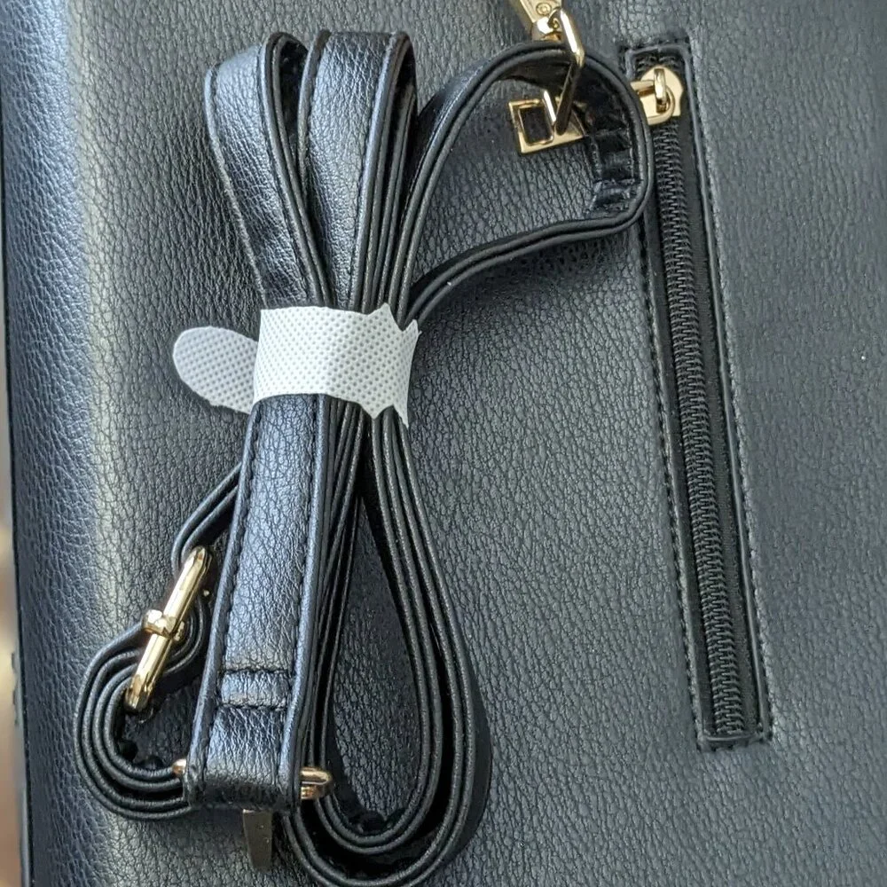 La Terre Pre Approved Vegan Leather/Faux Leather Purse, New With Tags,
